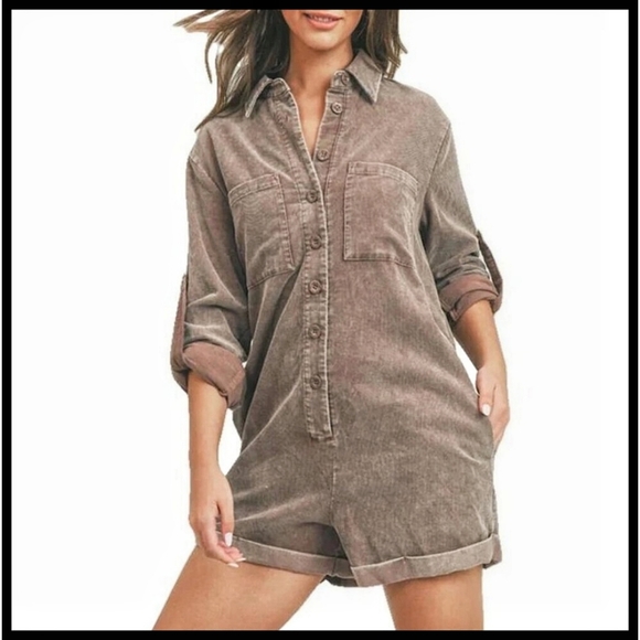 NWT Sadie & Sage Corduroy Shorts Romper Over-Washed Brown Medium NEW - Picture 1 of 10
